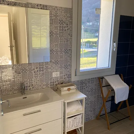 Daire Carlotta Bianca Vacation With Swimming Pool Colico