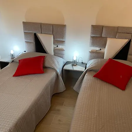 Carlotta Bianca Vacation With Swimming Pool *