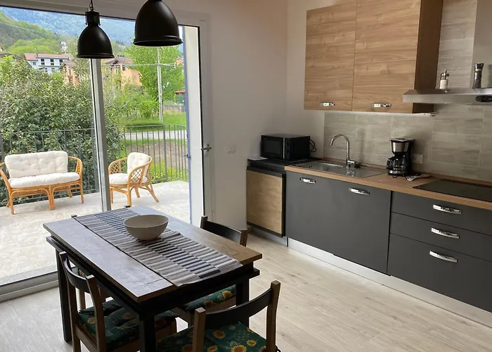 Carlotta Bianca Vacation With Swimming Pool *