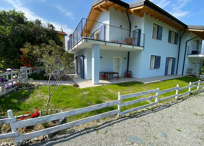 Carlotta Bianca Vacation With Swimming Pool Appartement Colico