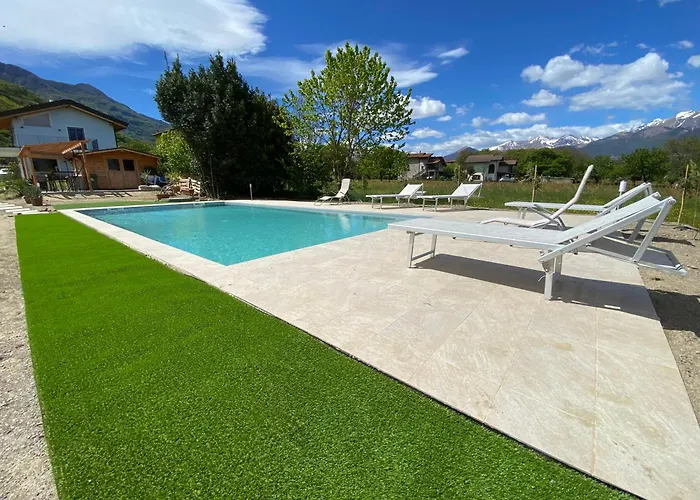 Carlotta Bianca Vacation With Swimming Pool *