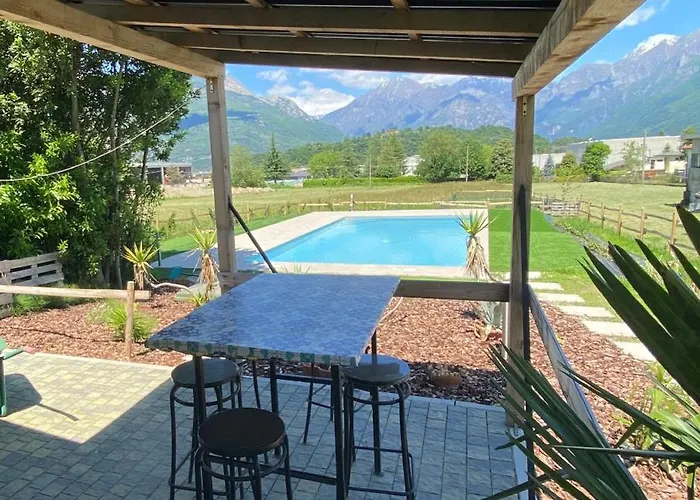 Appartement Carlotta Bianca Vacation With Swimming Pool Colico